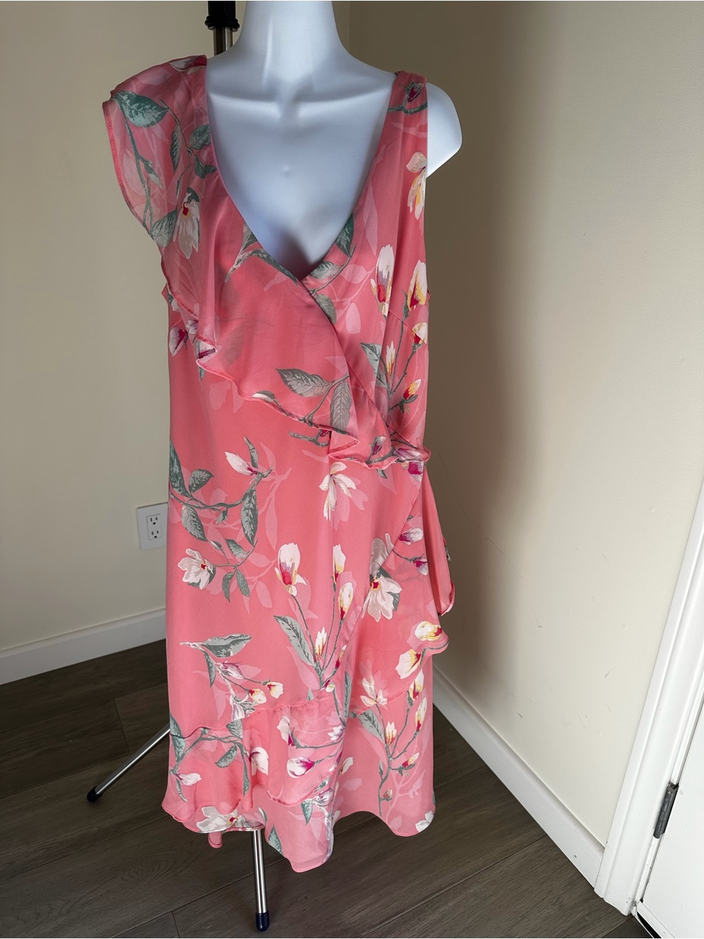 NY Collection Coral Pink Floral Midi Dress with Green Leaf Accents XL